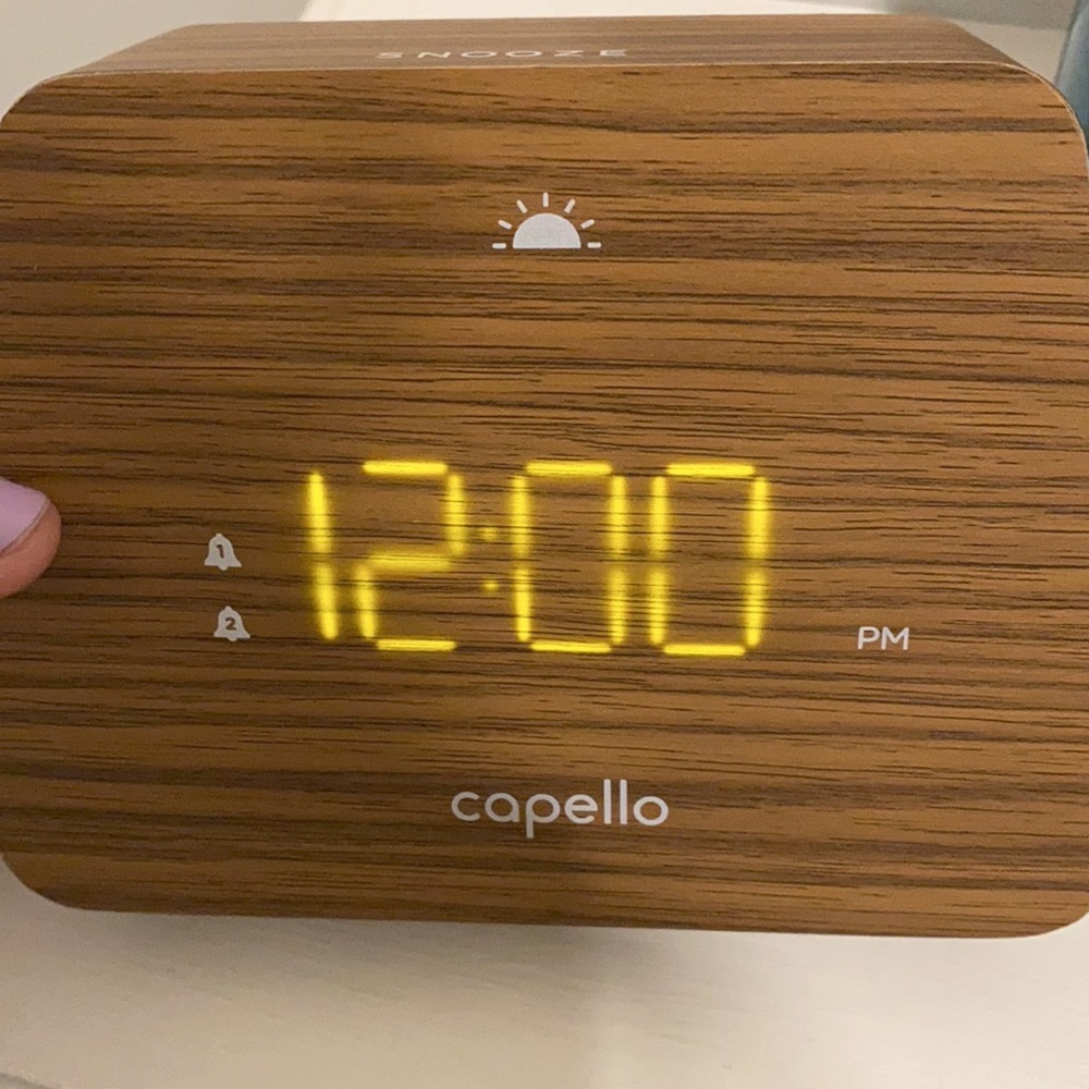Digital alarm clock